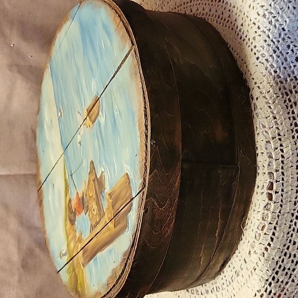 SALE!! Vintage cheese box, hand-painted and signed - Picture 4 of 7